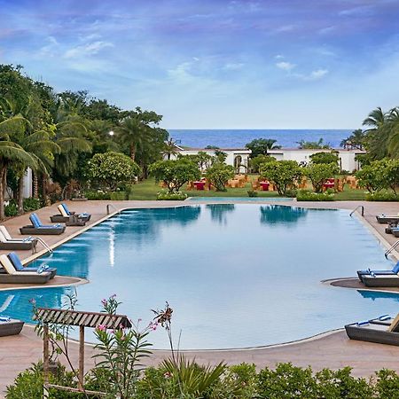 Chariot Beach Resort Mahabalipuram Bagian luar foto