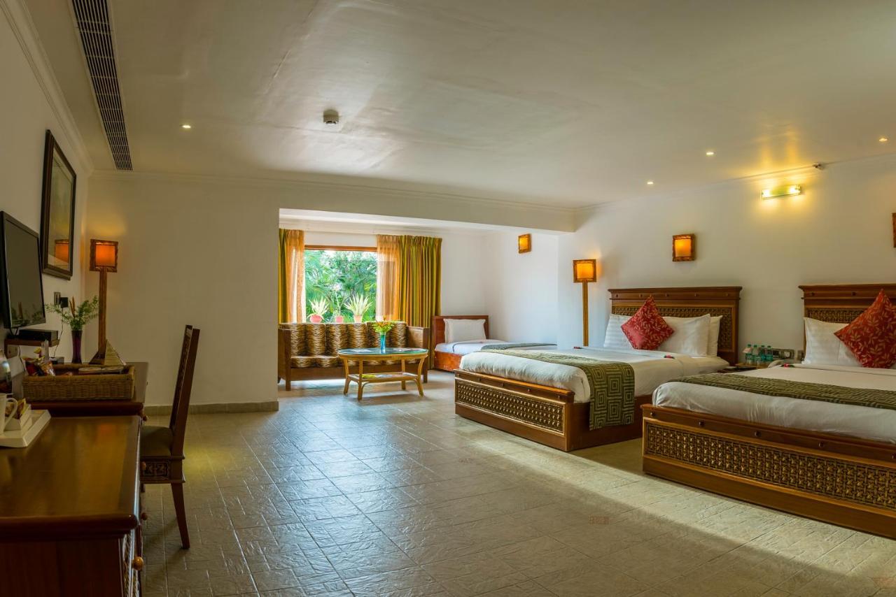 Chariot Beach Resort Mahabalipuram Bagian luar foto