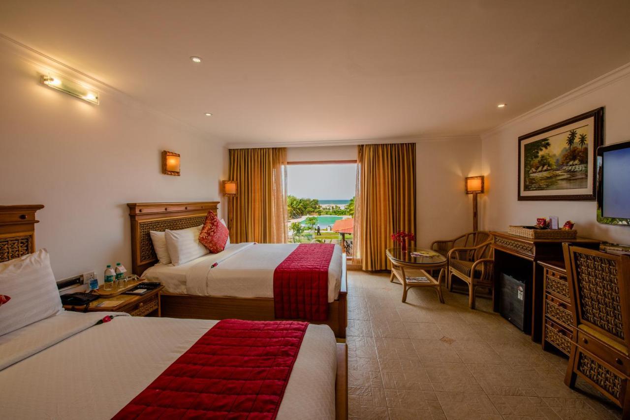 Chariot Beach Resort Mahabalipuram Bagian luar foto