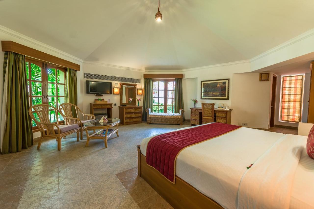 Chariot Beach Resort Mahabalipuram Bagian luar foto