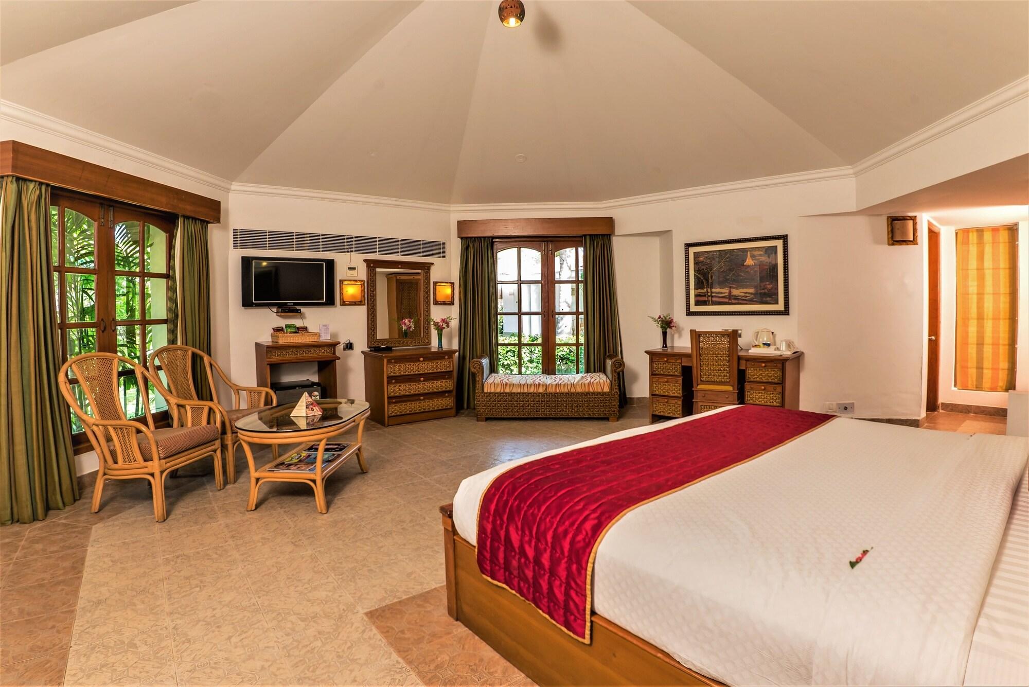 Chariot Beach Resort Mahabalipuram Bagian luar foto