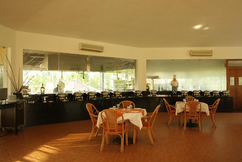 Chariot Beach Resort Mahabalipuram Bagian luar foto