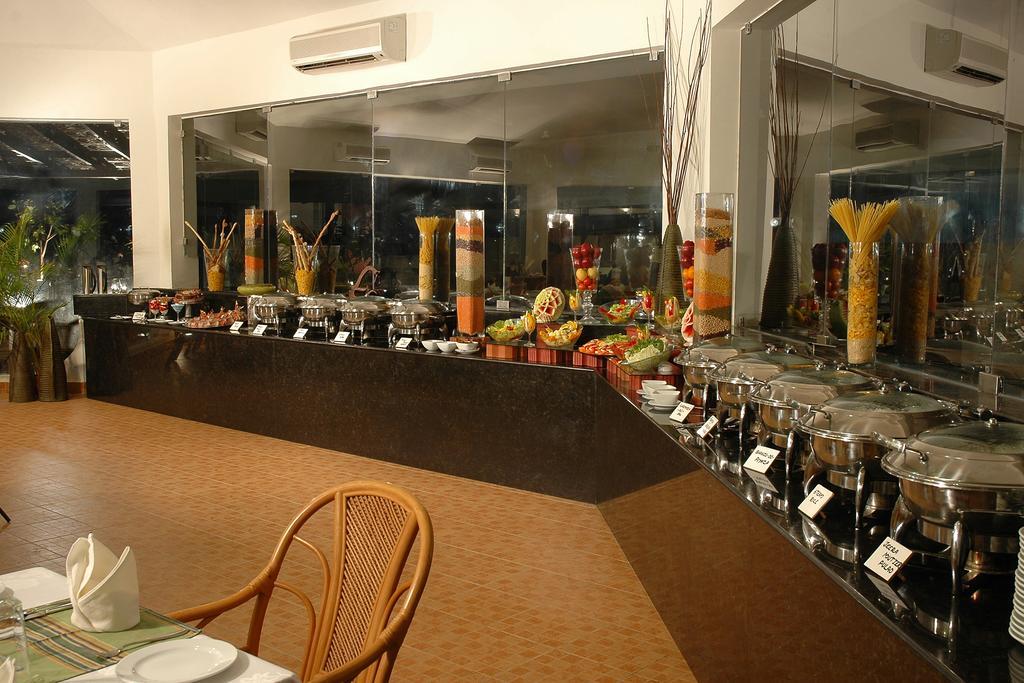 Chariot Beach Resort Mahabalipuram Bagian luar foto