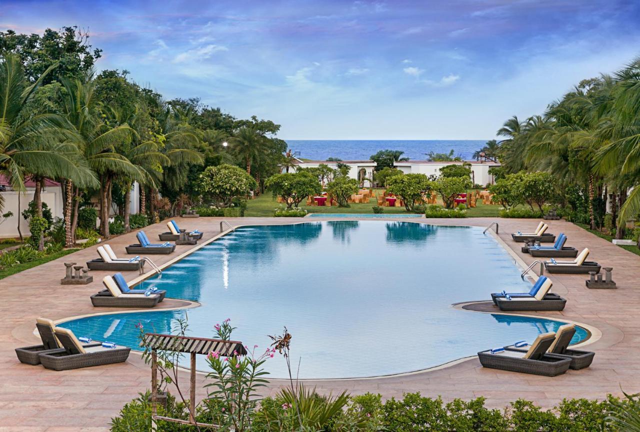 Chariot Beach Resort Mahabalipuram Bagian luar foto