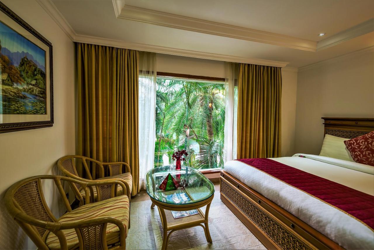 Chariot Beach Resort Mahabalipuram Bagian luar foto