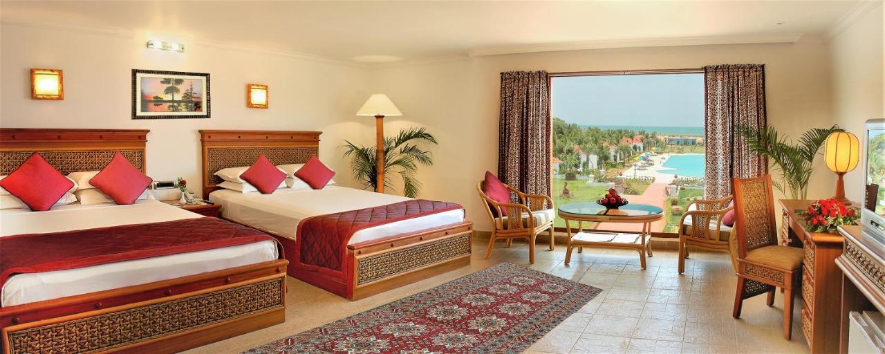 Chariot Beach Resort Mahabalipuram Bagian luar foto