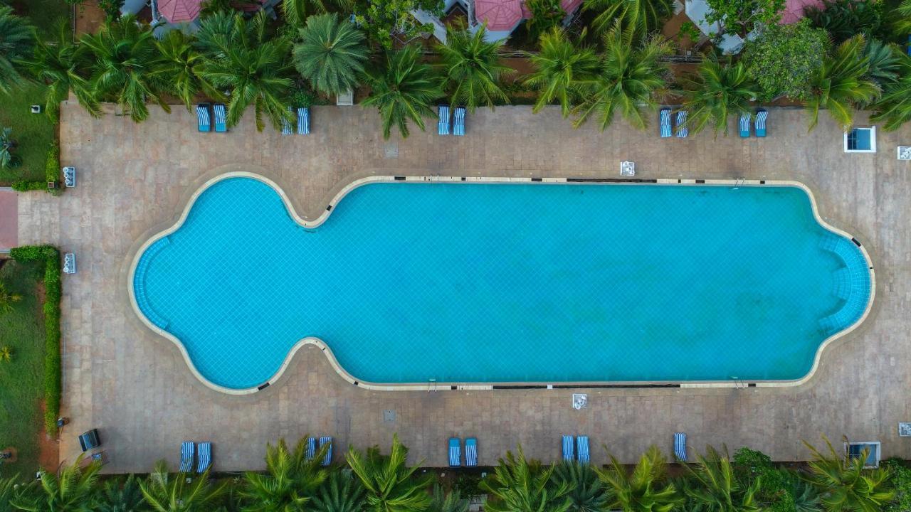 Chariot Beach Resort Mahabalipuram Bagian luar foto