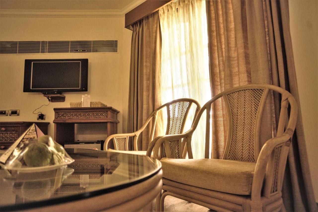 Chariot Beach Resort Mahabalipuram Bagian luar foto